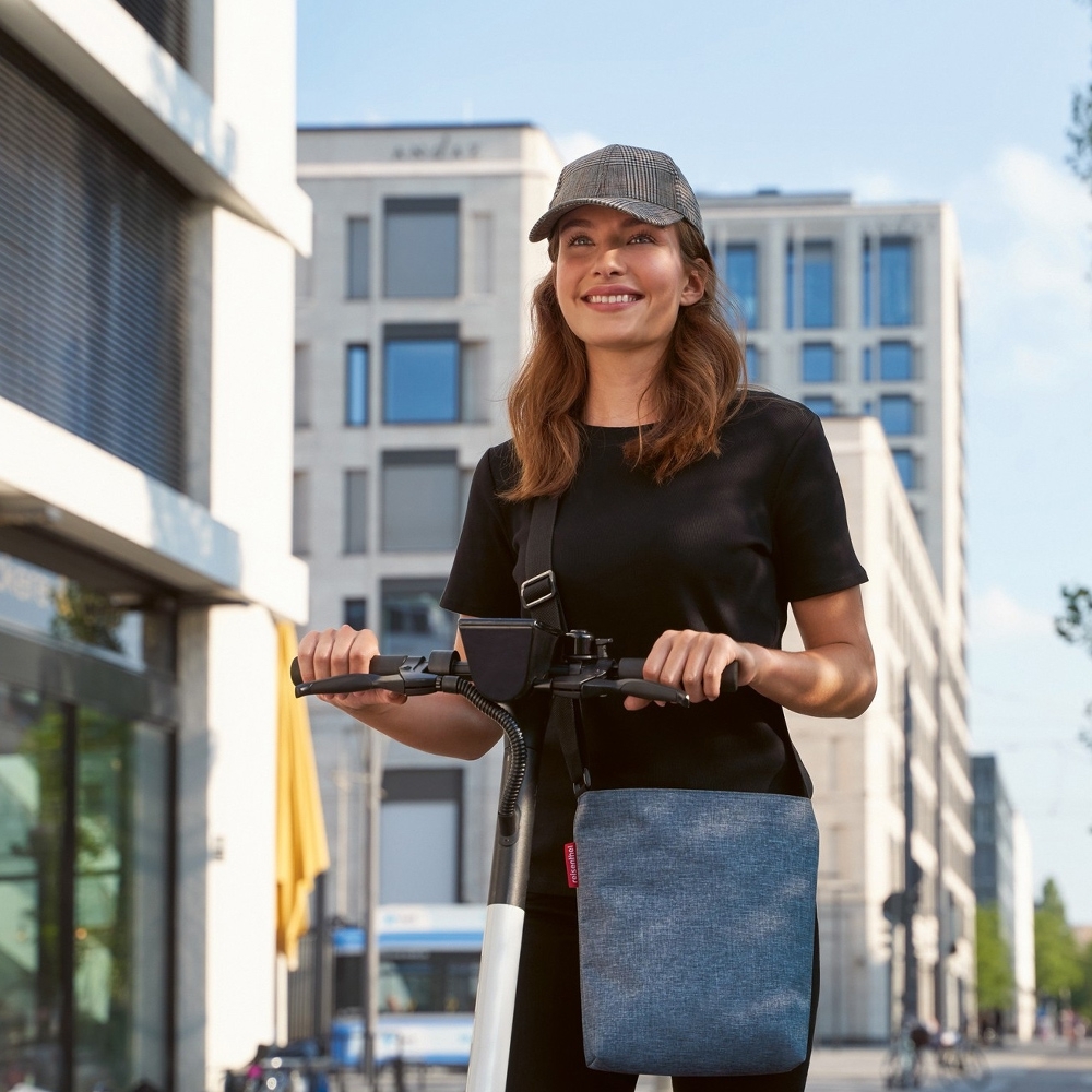 reisenthel - shoulderbag S - twist blue