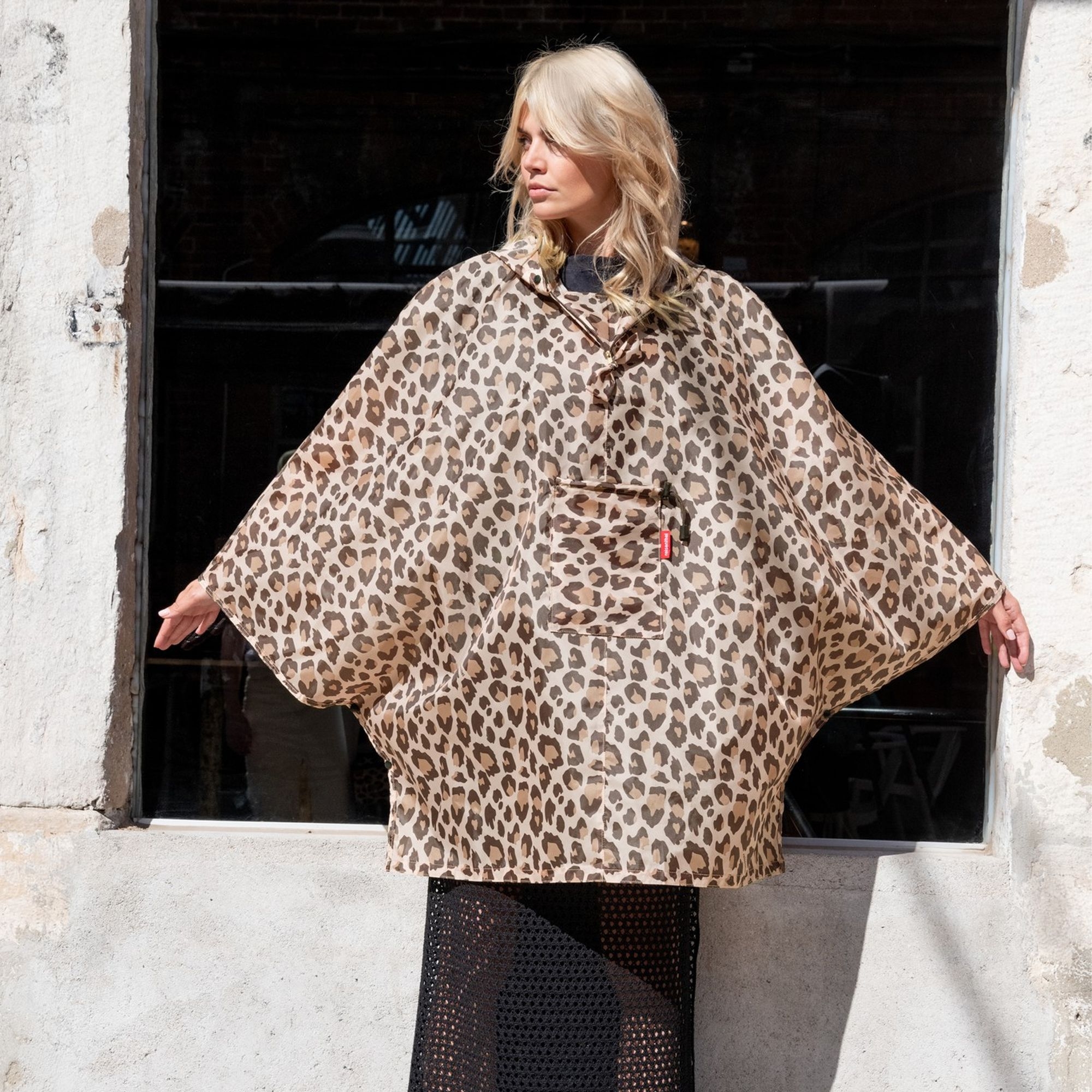 reisenthel - mini maxi poncho - leo macchiato