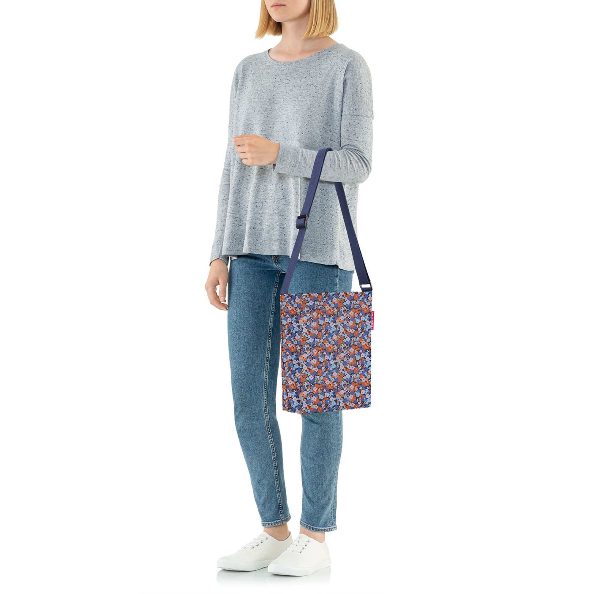 reisenthel - shoulderbag S - viola blue